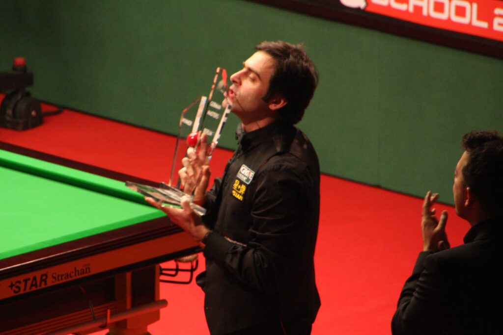 Ronnie O'Sullivan snooker playing